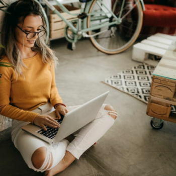 Kelly VanHoveln – Effortless Sales Mini-Course: The Complete Guide to Selling Without Pressure